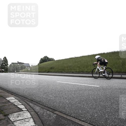 21.06.2026 - 29. Vierlanden-Triathlon H.Heesch http://msf.ph/oto/9897962 21.06.2026 09:34:02 Radfahren 47, 70, 153 meine-sportfotos.de