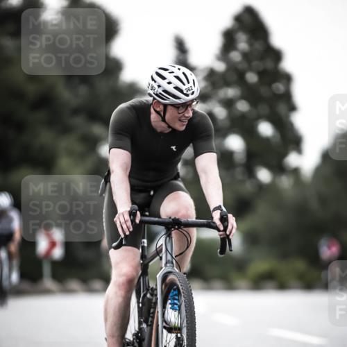 21.06.2026 - 29. Vierlanden-Triathlon H.Heesch http://msf.ph/oto/9897972 21.06.2026 10:03:55 Radfahren 35, 142, 161, 238, 257, 271, 362, 376 meine-sportfotos.de