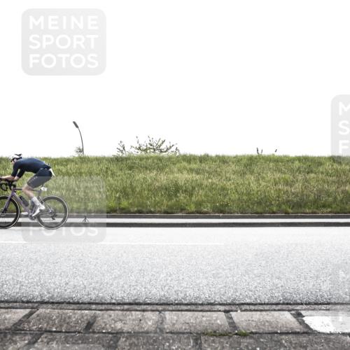 21.06.2026 - 29. Vierlanden-Triathlon H.Heesch http://msf.ph/oto/9897973 21.06.2026 11:02:34 Radfahren 6, 22, 51, 105, 106, 123, 279, 293, 302 meine-sportfotos.de