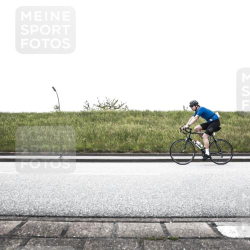 21.06.2026 - 29. Vierlanden-Triathlon H.Heesch http://msf.ph/oto/9897979 21.06.2026 11:02:38 Radfahren 6, 22, 105, 106, 279, 294, 302, 524 meine-sportfotos.de