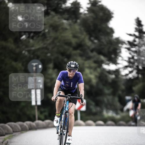 21.06.2026 - 29. Vierlanden-Triathlon H.Heesch http://msf.ph/oto/9898003 21.06.2026 10:03:59 Radfahren 142, 151, 161, 181, 257, 271, 337 meine-sportfotos.de