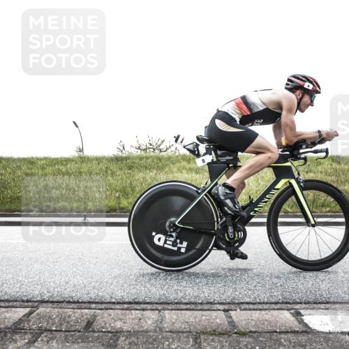 21.06.2026 - 29. Vierlanden-Triathlon H.Heesch http://msf.ph/oto/9898004 21.06.2026 11:03:03 Radfahren 4, 8, 99, 116, 186, 197 meine-sportfotos.de