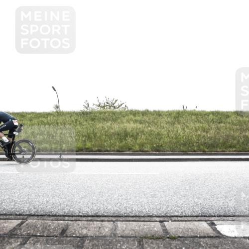21.06.2026 - 29. Vierlanden-Triathlon H.Heesch http://msf.ph/oto/9898007 21.06.2026 11:03:07 Radfahren 4, 8, 116, 183, 186 meine-sportfotos.de