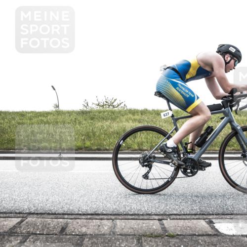 21.06.2026 - 29. Vierlanden-Triathlon H.Heesch http://msf.ph/oto/9898016 21.06.2026 11:03:17 Radfahren 35, 78, 183, 366, 497, 637, 657, 753 meine-sportfotos.de