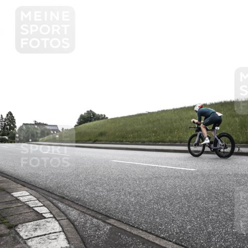 21.06.2026 - 29. Vierlanden-Triathlon H.Heesch http://msf.ph/oto/9898017 21.06.2026 09:38:27 Radfahren 114, 172, 288, 289 meine-sportfotos.de