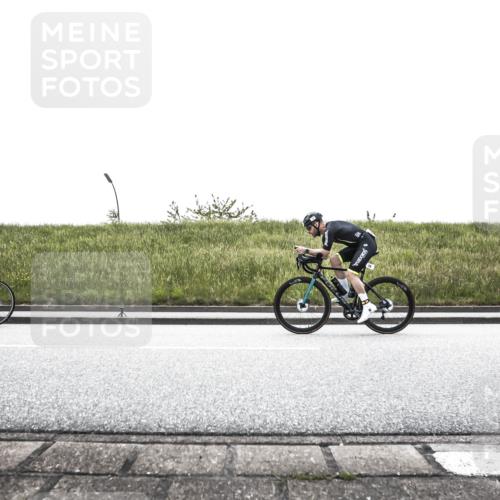 21.06.2026 - 29. Vierlanden-Triathlon H.Heesch http://msf.ph/oto/9898019 21.06.2026 11:03:19 Radfahren 35, 78, 183, 366, 497, 637, 657, 753 meine-sportfotos.de