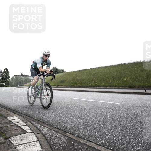 21.06.2026 - 29. Vierlanden-Triathlon H.Heesch http://msf.ph/oto/9898027 21.06.2026 09:39:10 Radfahren 59 meine-sportfotos.de