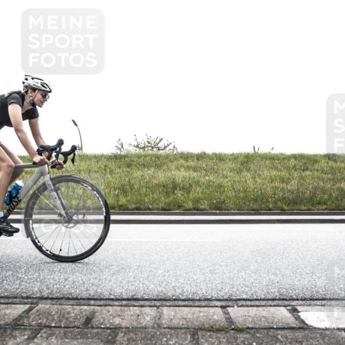 21.06.2026 - 29. Vierlanden-Triathlon H.Heesch http://msf.ph/oto/9898031 21.06.2026 11:03:26 Radfahren 48, 249, 366, 579, 657 meine-sportfotos.de