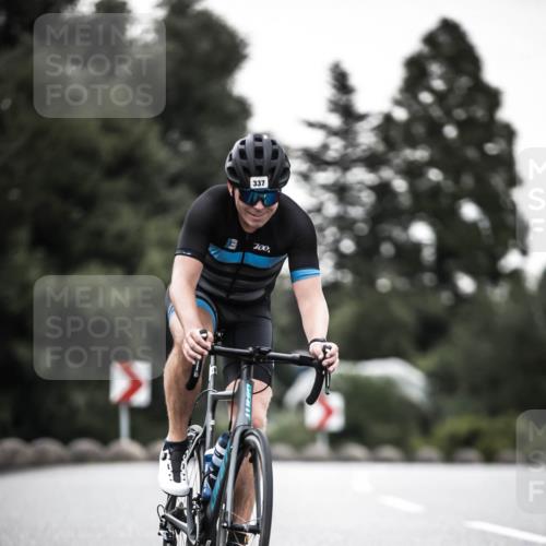 21.06.2026 - 29. Vierlanden-Triathlon H.Heesch http://msf.ph/oto/9898040 21.06.2026 10:04:04 Radfahren 142, 151, 181, 271, 337 meine-sportfotos.de
