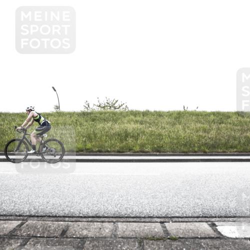 21.06.2026 - 29. Vierlanden-Triathlon H.Heesch http://msf.ph/oto/9898041 21.06.2026 11:03:45 Radfahren 546, 663 meine-sportfotos.de