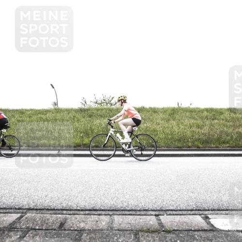 21.06.2026 - 29. Vierlanden-Triathlon H.Heesch http://msf.ph/oto/9898100 21.06.2026 11:04:59 Radfahren 46, 64, 523, 556, 559, 576, 739 meine-sportfotos.de