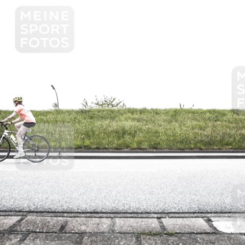 21.06.2026 - 29. Vierlanden-Triathlon H.Heesch http://msf.ph/oto/9898103 21.06.2026 11:04:59 Radfahren 46, 64, 523, 556, 559, 576, 739 meine-sportfotos.de