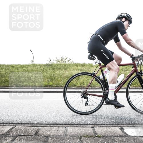 21.06.2026 - 29. Vierlanden-Triathlon H.Heesch http://msf.ph/oto/9898106 21.06.2026 11:05:01 Radfahren 46, 64, 523, 559, 576, 739 meine-sportfotos.de