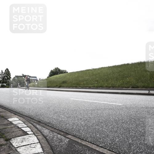 21.06.2026 - 29. Vierlanden-Triathlon H.Heesch http://msf.ph/oto/9898117 21.06.2026 09:47:22 Radfahren  meine-sportfotos.de