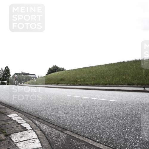 21.06.2026 - 29. Vierlanden-Triathlon H.Heesch http://msf.ph/oto/9898124 21.06.2026 09:47:23 Radfahren  meine-sportfotos.de