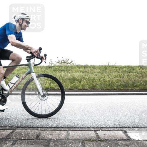 21.06.2026 - 29. Vierlanden-Triathlon H.Heesch http://msf.ph/oto/9898131 21.06.2026 11:05:36 Radfahren 574, 719, 742 meine-sportfotos.de