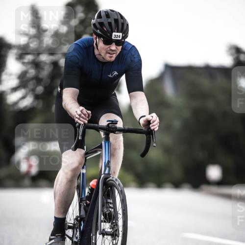 21.06.2026 - 29. Vierlanden-Triathlon H.Heesch http://msf.ph/oto/9898136 21.06.2026 10:04:21 Radfahren 44, 75, 90, 260, 324, 350, 379 meine-sportfotos.de