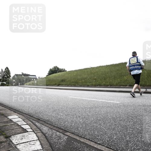 21.06.2026 - 29. Vierlanden-Triathlon H.Heesch http://msf.ph/oto/9898147 21.06.2026 09:47:25 Radfahren  meine-sportfotos.de