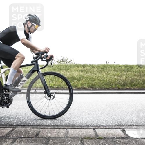 21.06.2026 - 29. Vierlanden-Triathlon H.Heesch http://msf.ph/oto/9898149 21.06.2026 11:06:06 Radfahren 58, 133, 505, 701 meine-sportfotos.de
