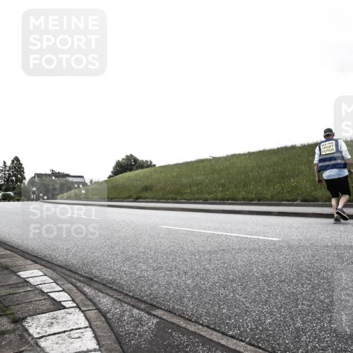 21.06.2026 - 29. Vierlanden-Triathlon H.Heesch http://msf.ph/oto/9898150 21.06.2026 09:47:26 Radfahren  meine-sportfotos.de