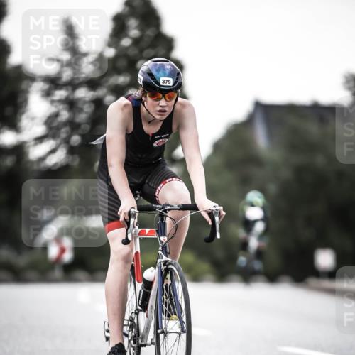 21.06.2026 - 29. Vierlanden-Triathlon H.Heesch http://msf.ph/oto/9898187 21.06.2026 10:04:24 Radfahren 44, 75, 350, 379 meine-sportfotos.de