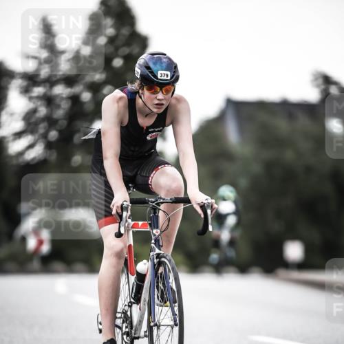 21.06.2026 - 29. Vierlanden-Triathlon H.Heesch http://msf.ph/oto/9898190 21.06.2026 10:04:24 Radfahren 44, 75, 350, 379 meine-sportfotos.de
