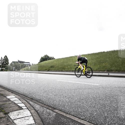 21.06.2026 - 29. Vierlanden-Triathlon H.Heesch http://msf.ph/oto/9898206 21.06.2026 09:49:53 Radfahren 8, 46, 217 meine-sportfotos.de