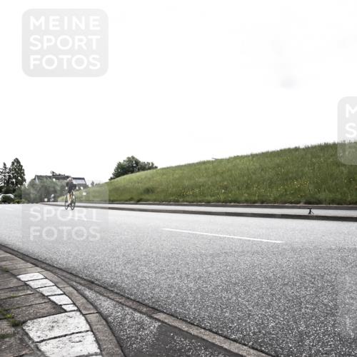21.06.2026 - 29. Vierlanden-Triathlon H.Heesch http://msf.ph/oto/9898209 21.06.2026 09:49:54 Radfahren 46, 217 meine-sportfotos.de