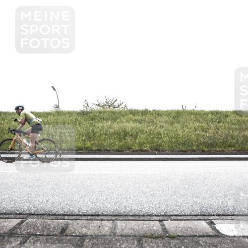 21.06.2026 - 29. Vierlanden-Triathlon H.Heesch http://msf.ph/oto/9898219 21.06.2026 11:07:41 Radfahren 92, 154 meine-sportfotos.de
