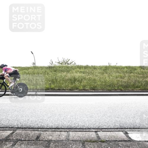 21.06.2026 - 29. Vierlanden-Triathlon H.Heesch http://msf.ph/oto/9898225 21.06.2026 11:08:04 Radfahren 142, 177, 226, 267, 682 meine-sportfotos.de