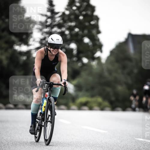 21.06.2026 - 29. Vierlanden-Triathlon H.Heesch http://msf.ph/oto/9898232 21.06.2026 10:04:38 Radfahren 47, 235, 307, 389 meine-sportfotos.de