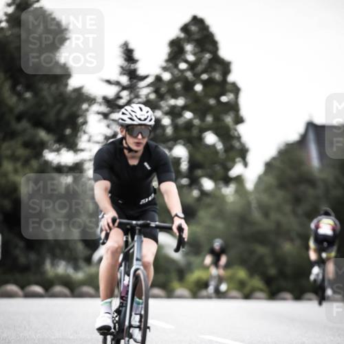 21.06.2026 - 29. Vierlanden-Triathlon H.Heesch http://msf.ph/oto/9898258 21.06.2026 10:04:39 Radfahren 47, 235, 307, 389 meine-sportfotos.de