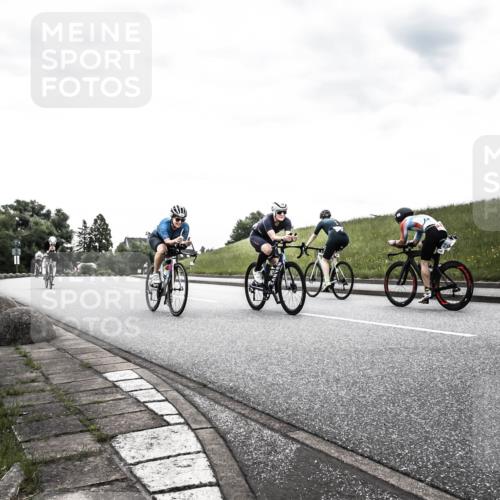 21.06.2026 - 29. Vierlanden-Triathlon H.Heesch http://msf.ph/oto/9898274 21.06.2026 09:53:31 Radfahren 51, 74, 79, 183, 219, 268, 302 meine-sportfotos.de