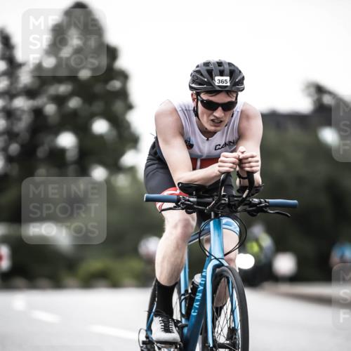 21.06.2026 - 29. Vierlanden-Triathlon H.Heesch http://msf.ph/oto/9898308 21.06.2026 10:04:48 Radfahren 86, 174, 307, 329, 365 meine-sportfotos.de
