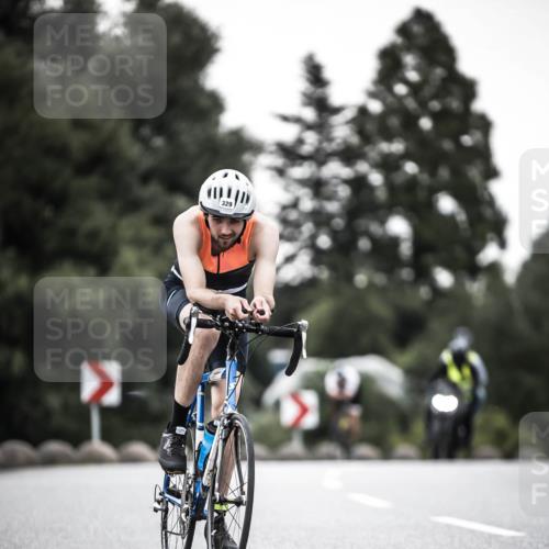 21.06.2026 - 29. Vierlanden-Triathlon H.Heesch http://msf.ph/oto/9898318 21.06.2026 10:04:49 Radfahren 86, 174, 307, 329, 352, 365 meine-sportfotos.de