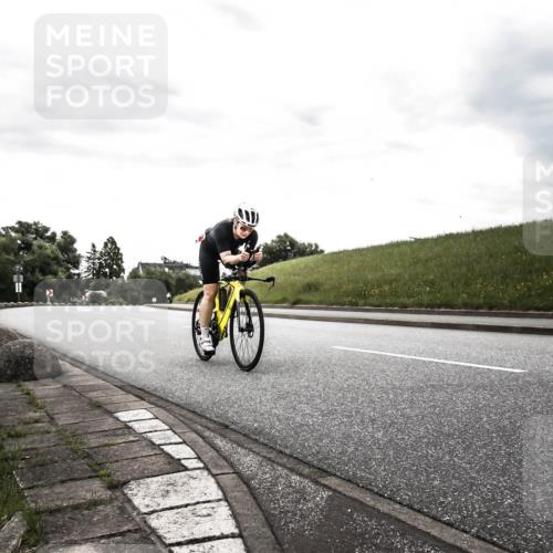 21.06.2026 - 29. Vierlanden-Triathlon H.Heesch http://msf.ph/oto/9898342 21.06.2026 09:58:58 Radfahren 7, 38, 272 meine-sportfotos.de