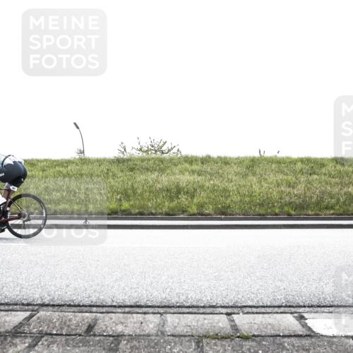 21.06.2026 - 29. Vierlanden-Triathlon H.Heesch http://msf.ph/oto/9898343 21.06.2026 11:10:56 Radfahren 301, 617, 679 meine-sportfotos.de