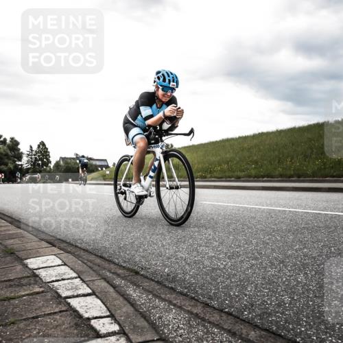 21.06.2026 - 29. Vierlanden-Triathlon H.Heesch http://msf.ph/oto/9898385 21.06.2026 10:01:12 Radfahren 274, 300 meine-sportfotos.de