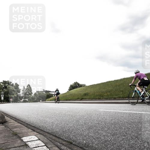 21.06.2026 - 29. Vierlanden-Triathlon H.Heesch http://msf.ph/oto/9898413 21.06.2026 10:03:08 Radfahren  meine-sportfotos.de