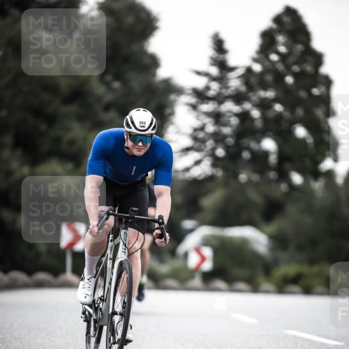 21.06.2026 - 29. Vierlanden-Triathlon H.Heesch http://msf.ph/oto/9898429 21.06.2026 10:04:57 Radfahren 130, 174, 292, 308, 332, 352 meine-sportfotos.de