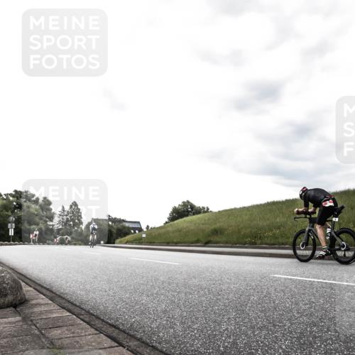 21.06.2026 - 29. Vierlanden-Triathlon H.Heesch http://msf.ph/oto/9898457 21.06.2026 10:05:39 Radfahren 135, 312 meine-sportfotos.de