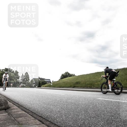 21.06.2026 - 29. Vierlanden-Triathlon H.Heesch http://msf.ph/oto/9898463 21.06.2026 10:06:18 Radfahren 9, 354 meine-sportfotos.de