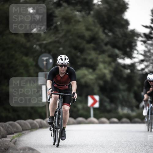 21.06.2026 - 29. Vierlanden-Triathlon H.Heesch http://msf.ph/oto/9898496 21.06.2026 10:05:07 Radfahren 130, 264, 275, 308, 323, 326 meine-sportfotos.de