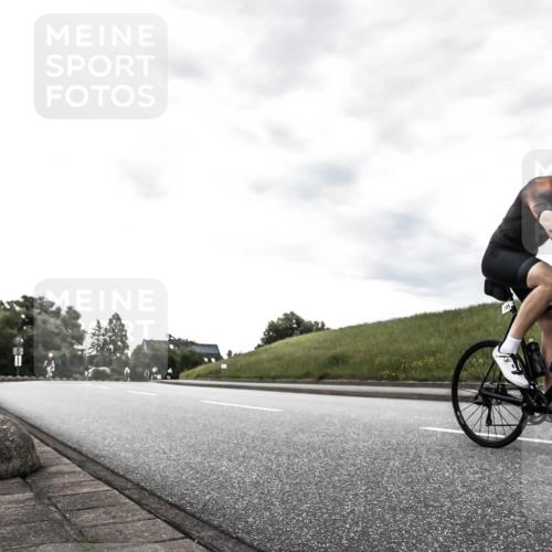 21.06.2026 - 29. Vierlanden-Triathlon H.Heesch http://msf.ph/oto/9898512 21.06.2026 10:08:04 Radfahren 7, 80, 305, 334 meine-sportfotos.de