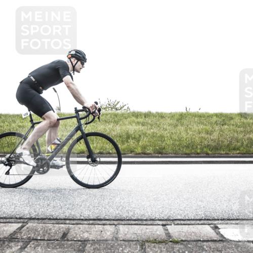 21.06.2026 - 29. Vierlanden-Triathlon H.Heesch http://msf.ph/oto/9898517 21.06.2026 11:15:05 Radfahren 7, 632, 633, 747 meine-sportfotos.de