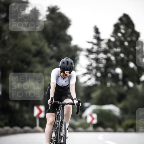 21.06.2026 - 29. Vierlanden-Triathlon H.Heesch http://msf.ph/oto/9898548 21.06.2026 10:05:09 Radfahren 264, 275, 289, 323, 326 meine-sportfotos.de