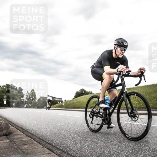 21.06.2026 - 29. Vierlanden-Triathlon H.Heesch http://msf.ph/oto/9898549 21.06.2026 10:17:36 Radfahren 116, 210, 211, 419, 445, 452 meine-sportfotos.de