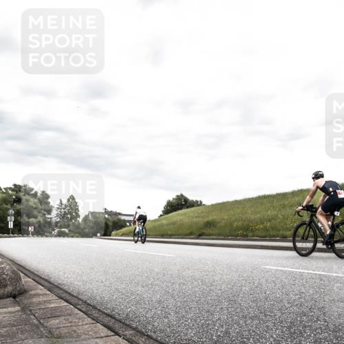21.06.2026 - 29. Vierlanden-Triathlon H.Heesch http://msf.ph/oto/9898637 21.06.2026 10:20:14 Radfahren 15, 22, 113 meine-sportfotos.de
