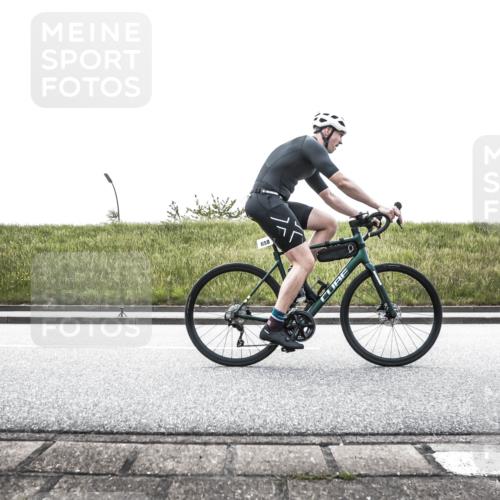 21.06.2026 - 29. Vierlanden-Triathlon H.Heesch http://msf.ph/oto/9898652 21.06.2026 11:19:23 Radfahren 274, 658, 735 meine-sportfotos.de
