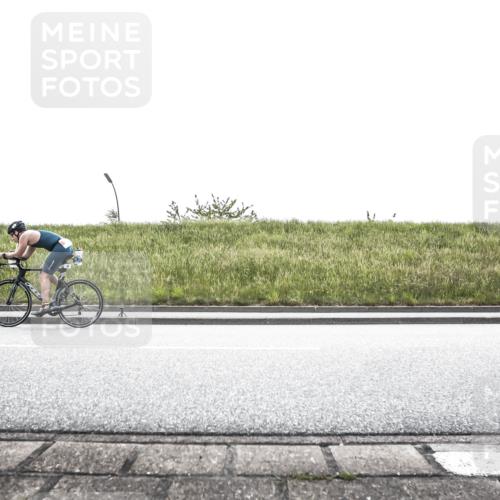 21.06.2026 - 29. Vierlanden-Triathlon H.Heesch http://msf.ph/oto/9898658 21.06.2026 11:19:44 Radfahren 39, 800, 811 meine-sportfotos.de